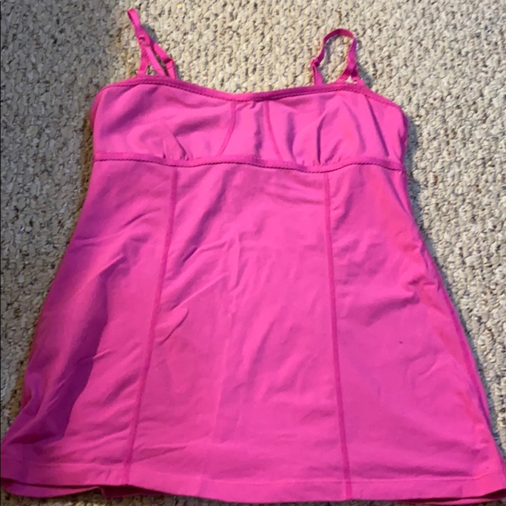 Lululemon tank